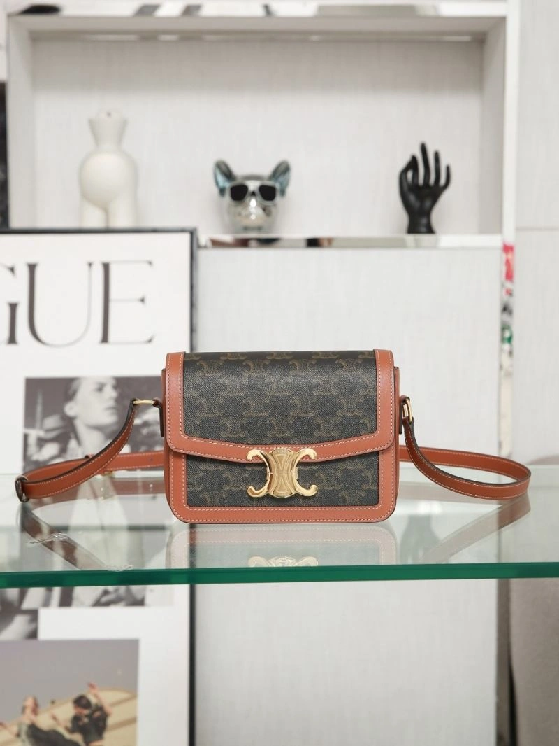 Breathable Celine Triomphe Bags 94762