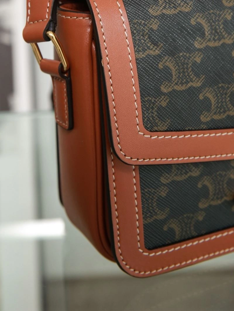 Breathable Celine Triomphe Bags 94762