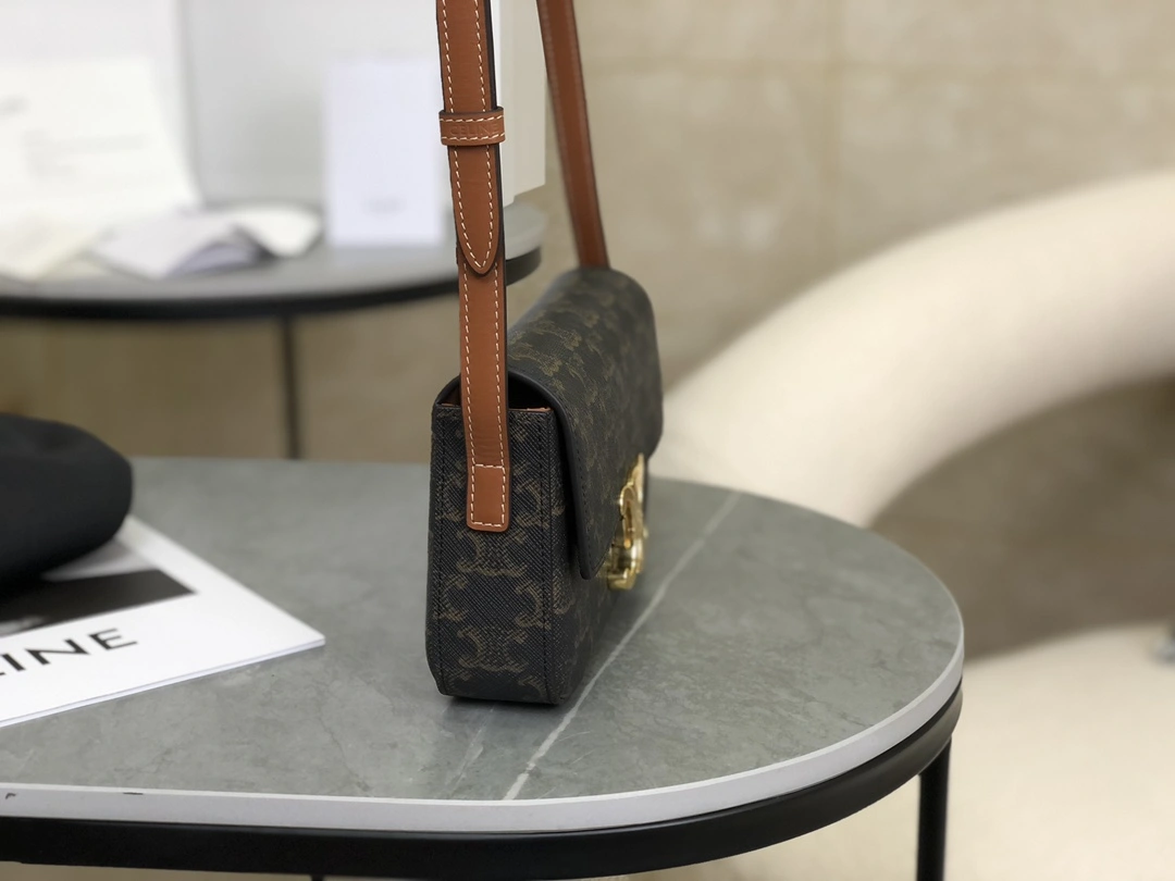 Durable Celine Triomphe Bags 94490