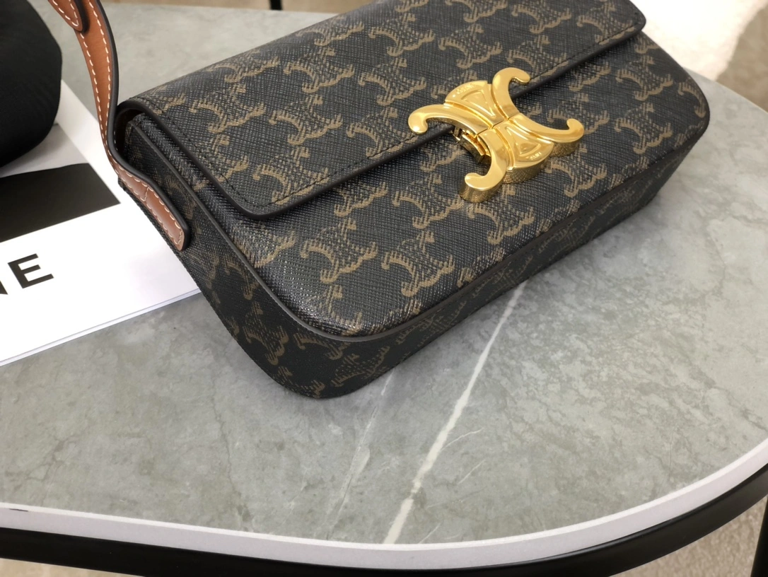 Durable Celine Triomphe Bags 94490