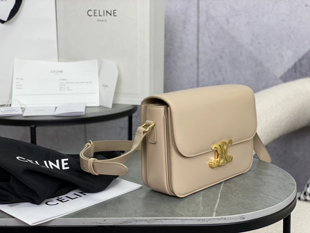 Celine Triomphe Bags Snug 94476