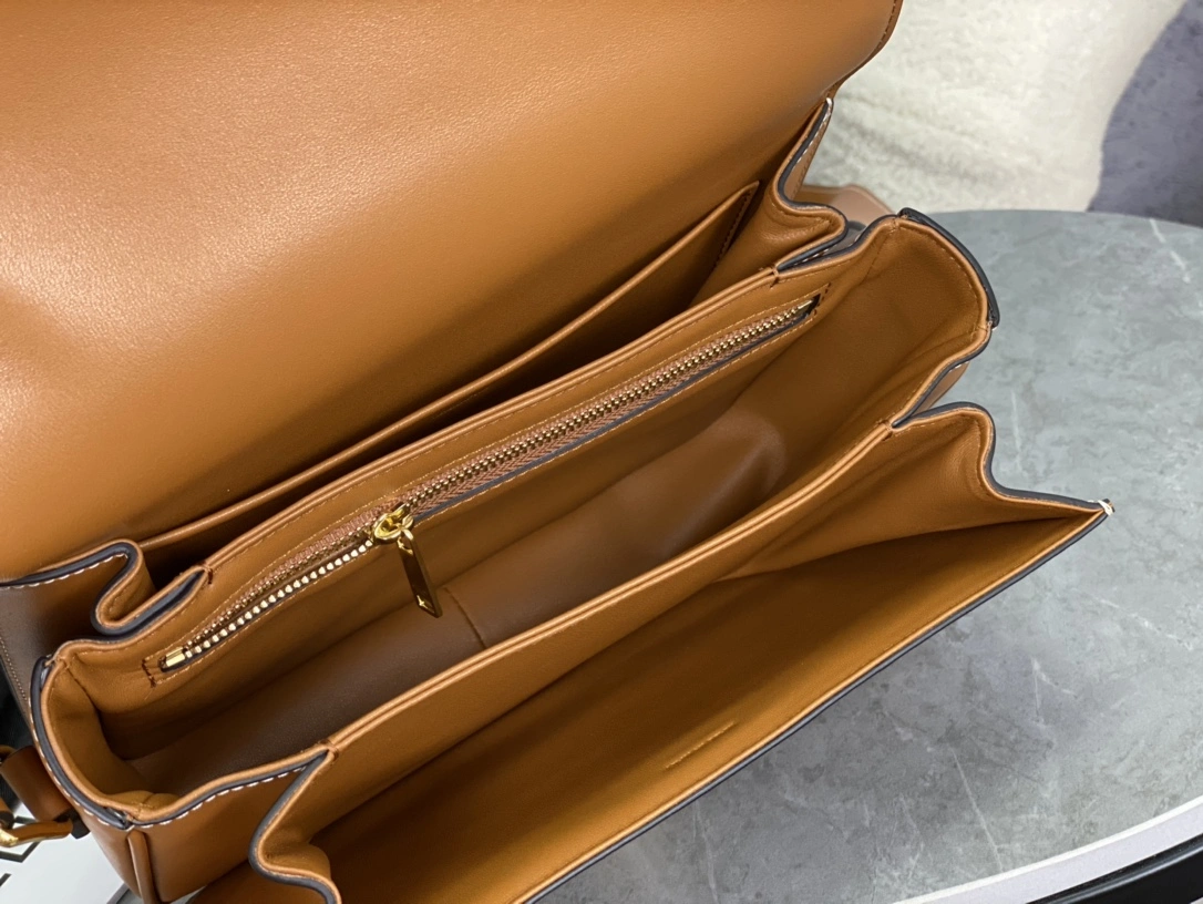 Celine Triomphe Bags Sleek 94473