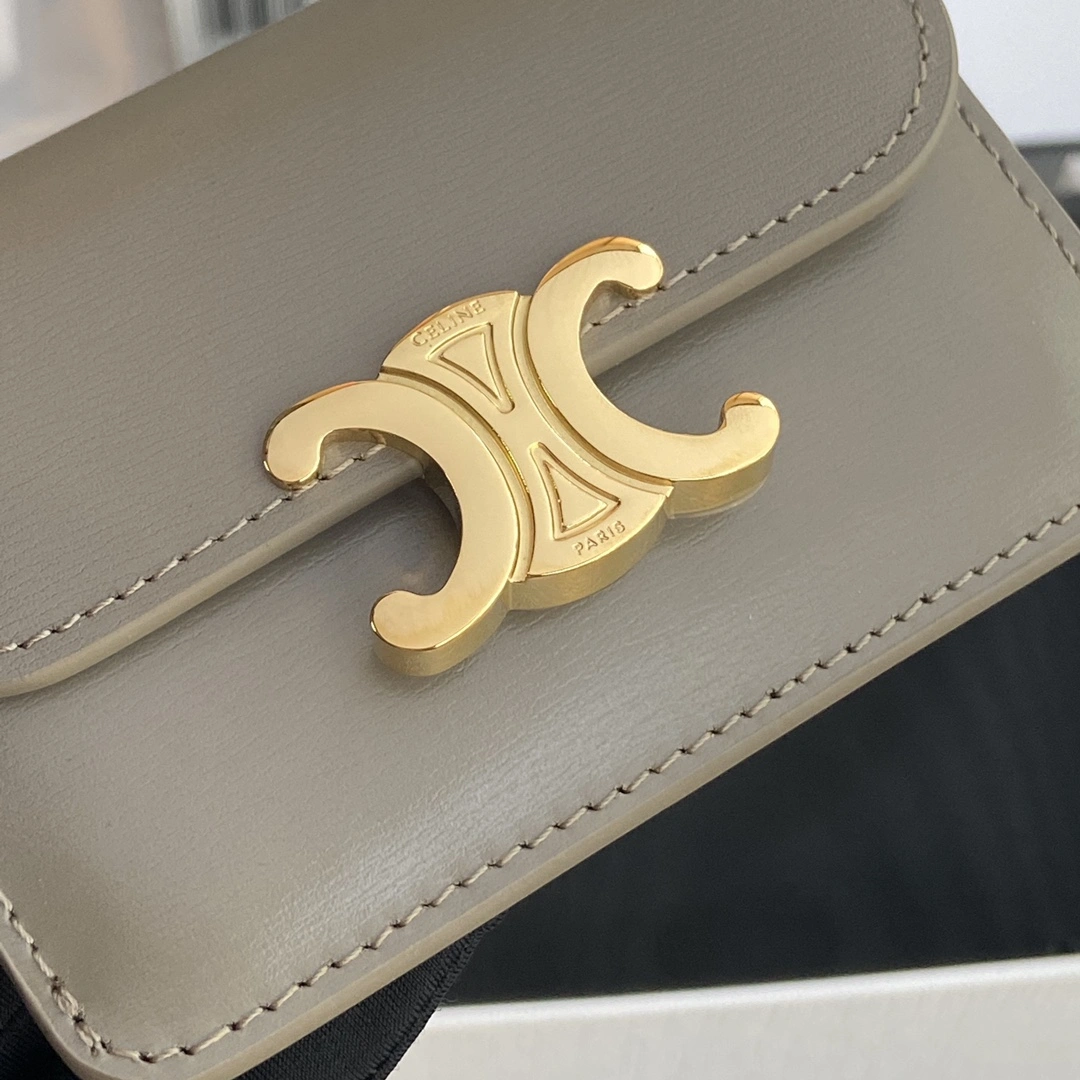 Reliable Celine Wallets Purse 56747