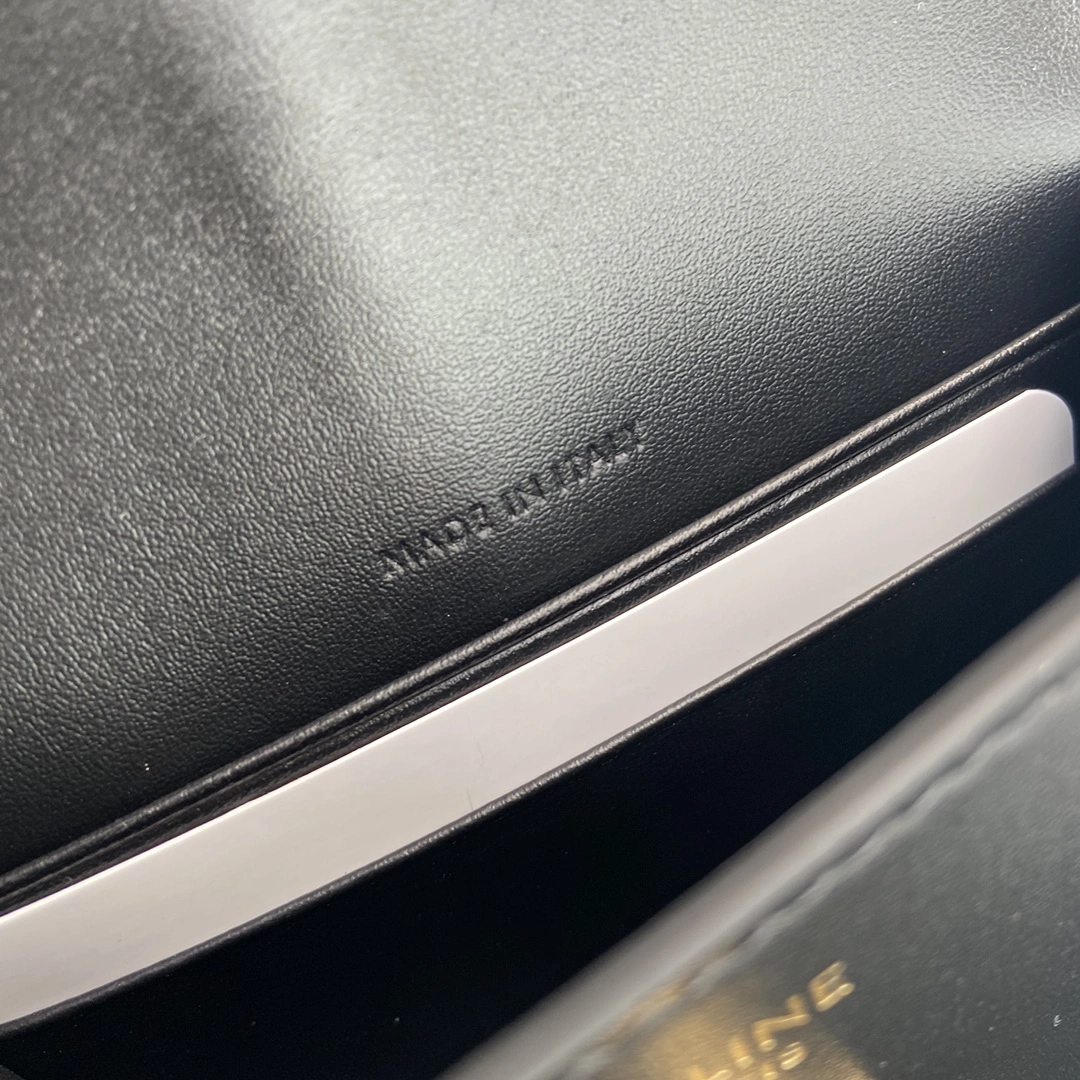 HighQuality Celine Wallets Purse 56742