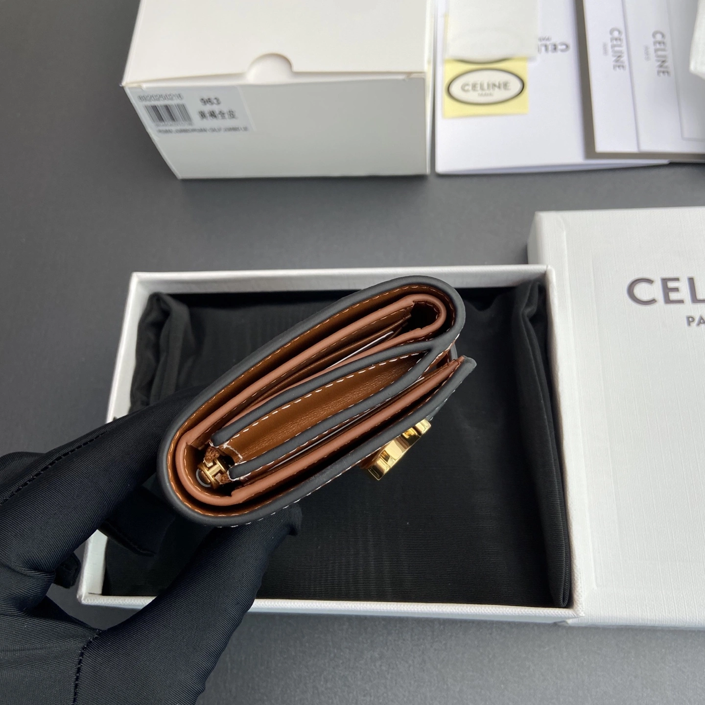 Sleek Celine Wallets Purse 56710