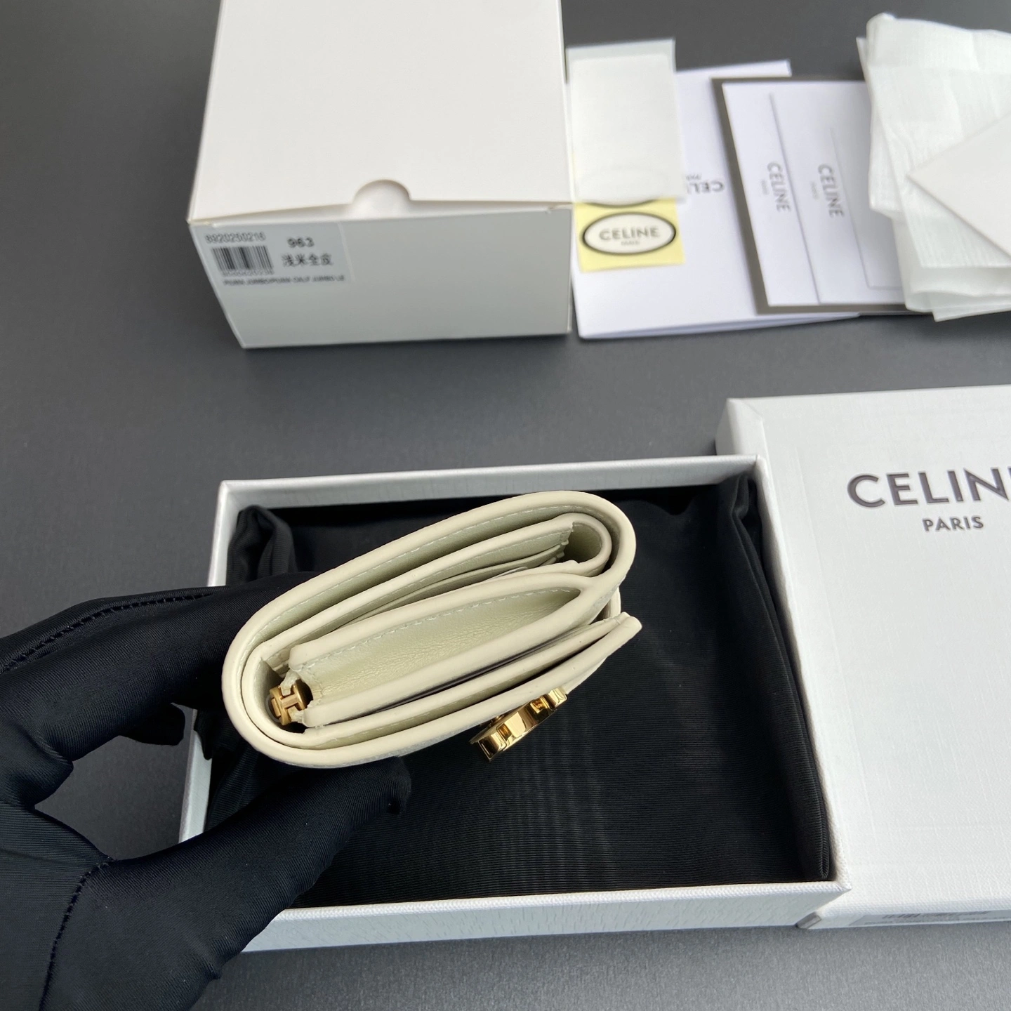 HighPerformance Celine Wallets Purse 56729