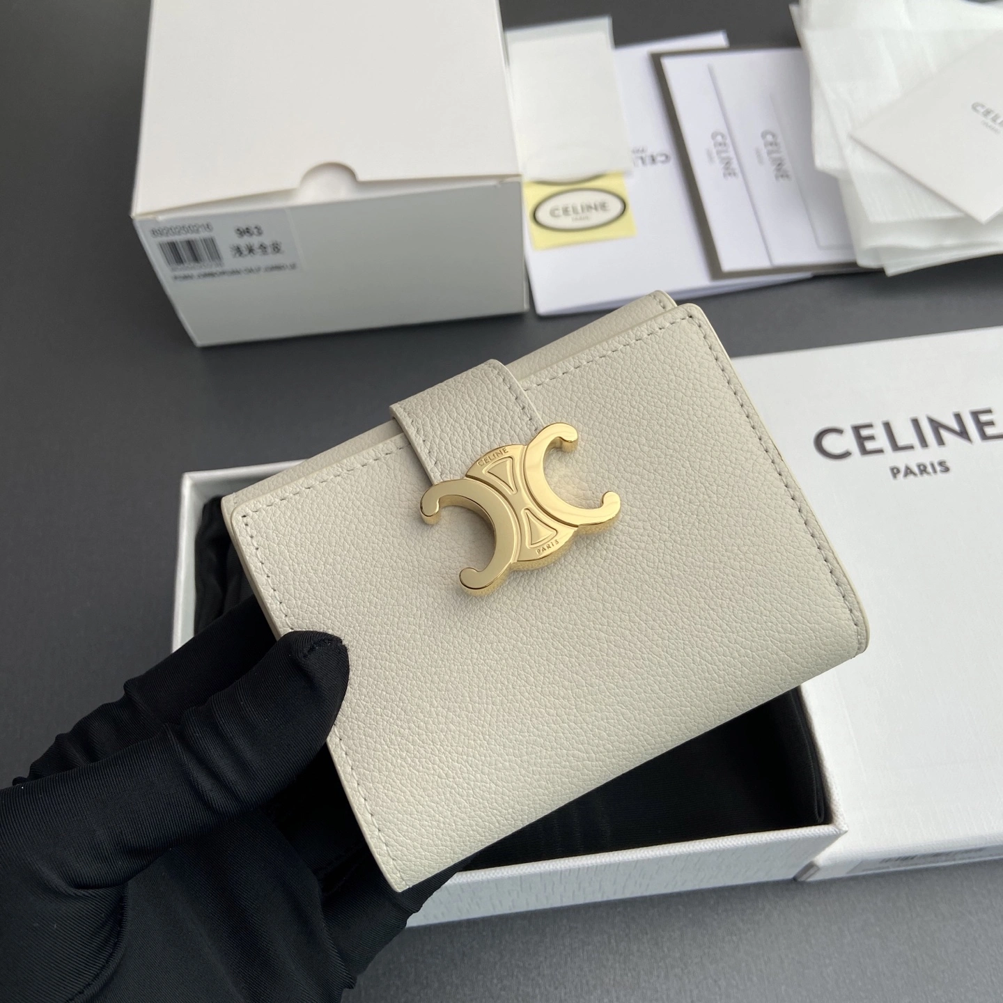 HighPerformance Celine Wallets Purse 56729