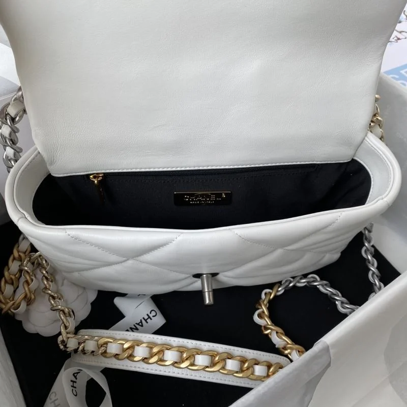 RelaxedFit Chanel 19 Bags 53746