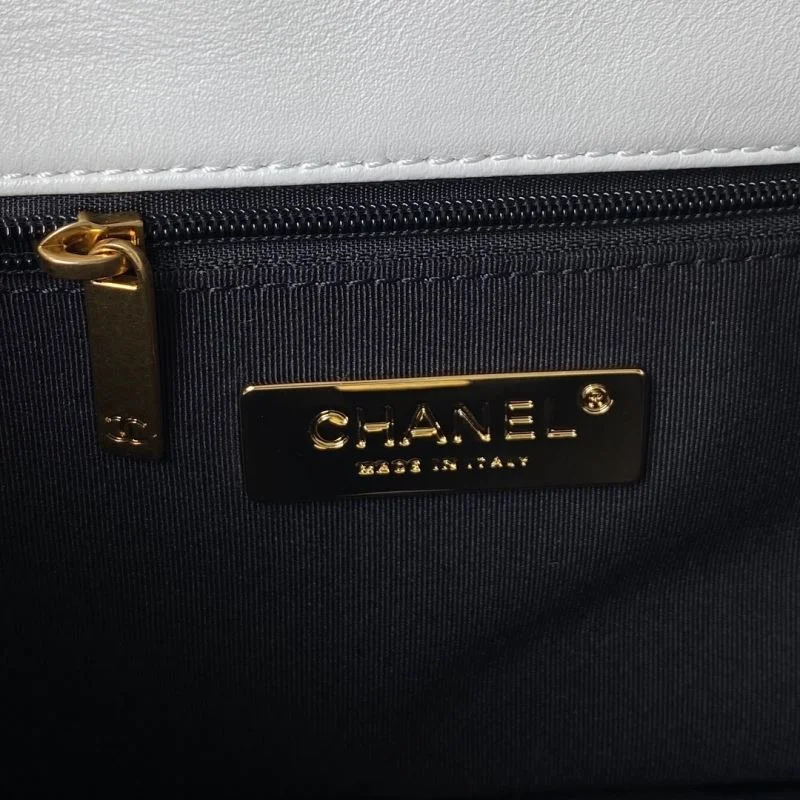 RelaxedFit Chanel 19 Bags 53746