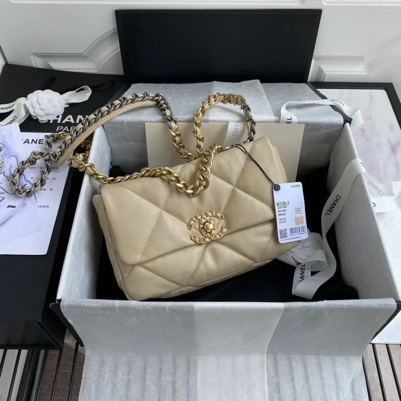 Unisex Chanel 19 Bags 53745