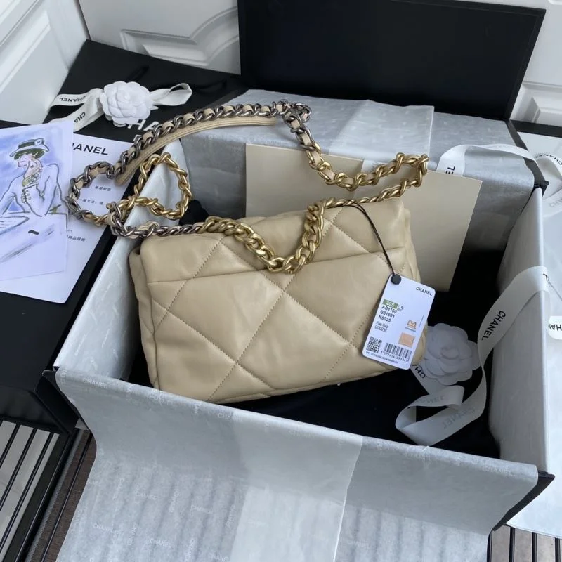 Unisex Chanel 19 Bags 53745