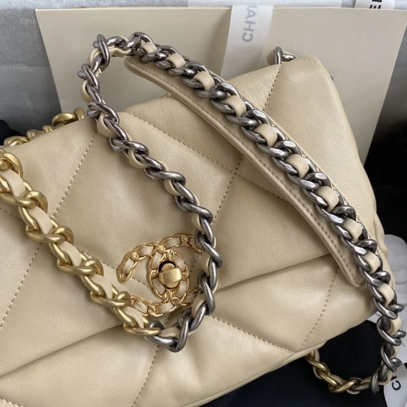 Unisex Chanel 19 Bags 53745