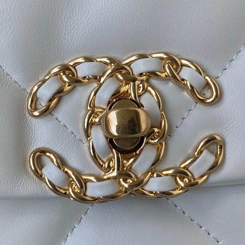 Stylish Chanel 19 Bags 53787