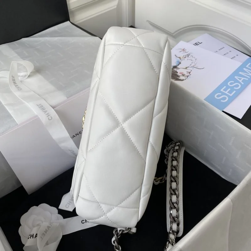 Stylish Chanel 19 Bags 53787