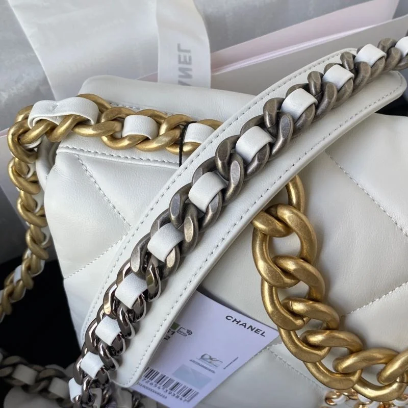 Chanel 19 Bags Vibrant 53783