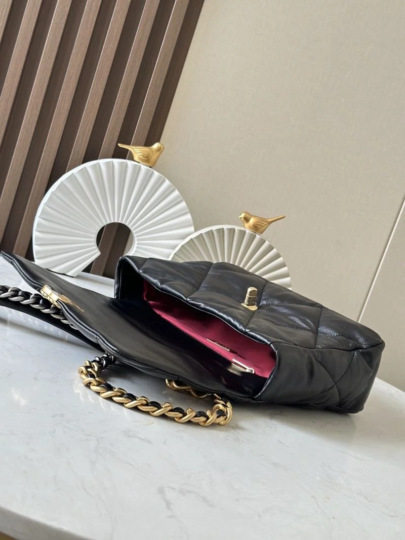 Chanel 19 Bags FashionForward 53738