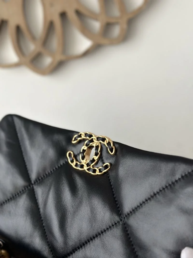 Chanel 19 Bags EasyMatch 53737