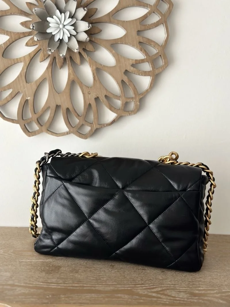 FashionForward Chanel 19 Bags 53741