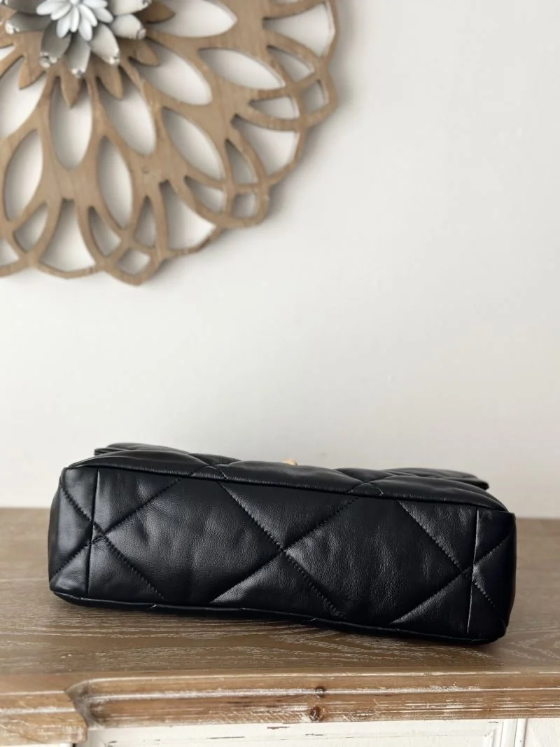 FashionForward Chanel 19 Bags 53741