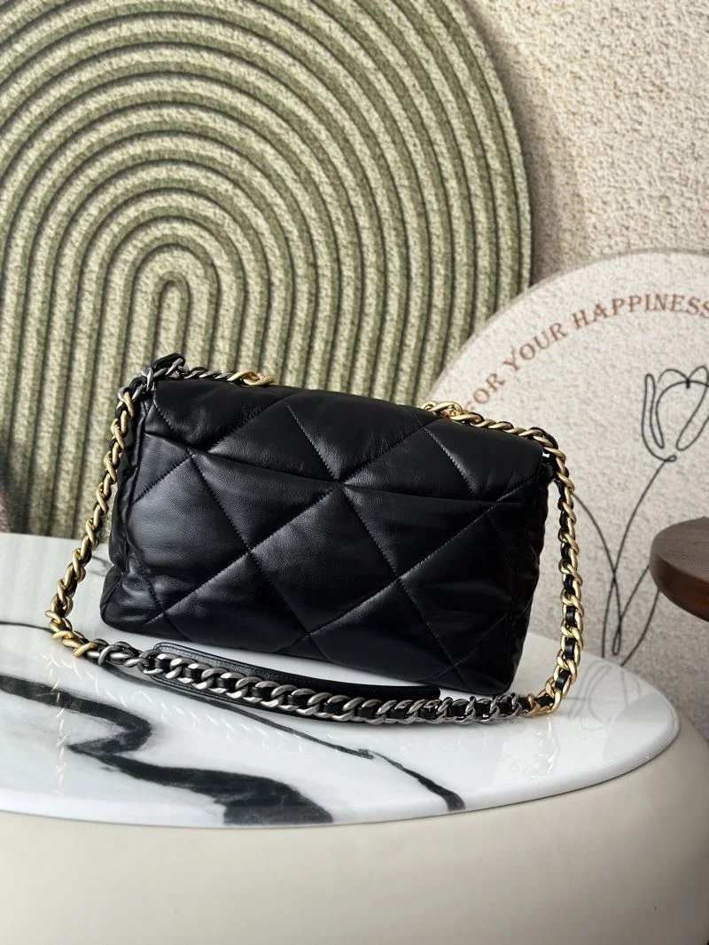 Chanel 19 Bags Neat 37587