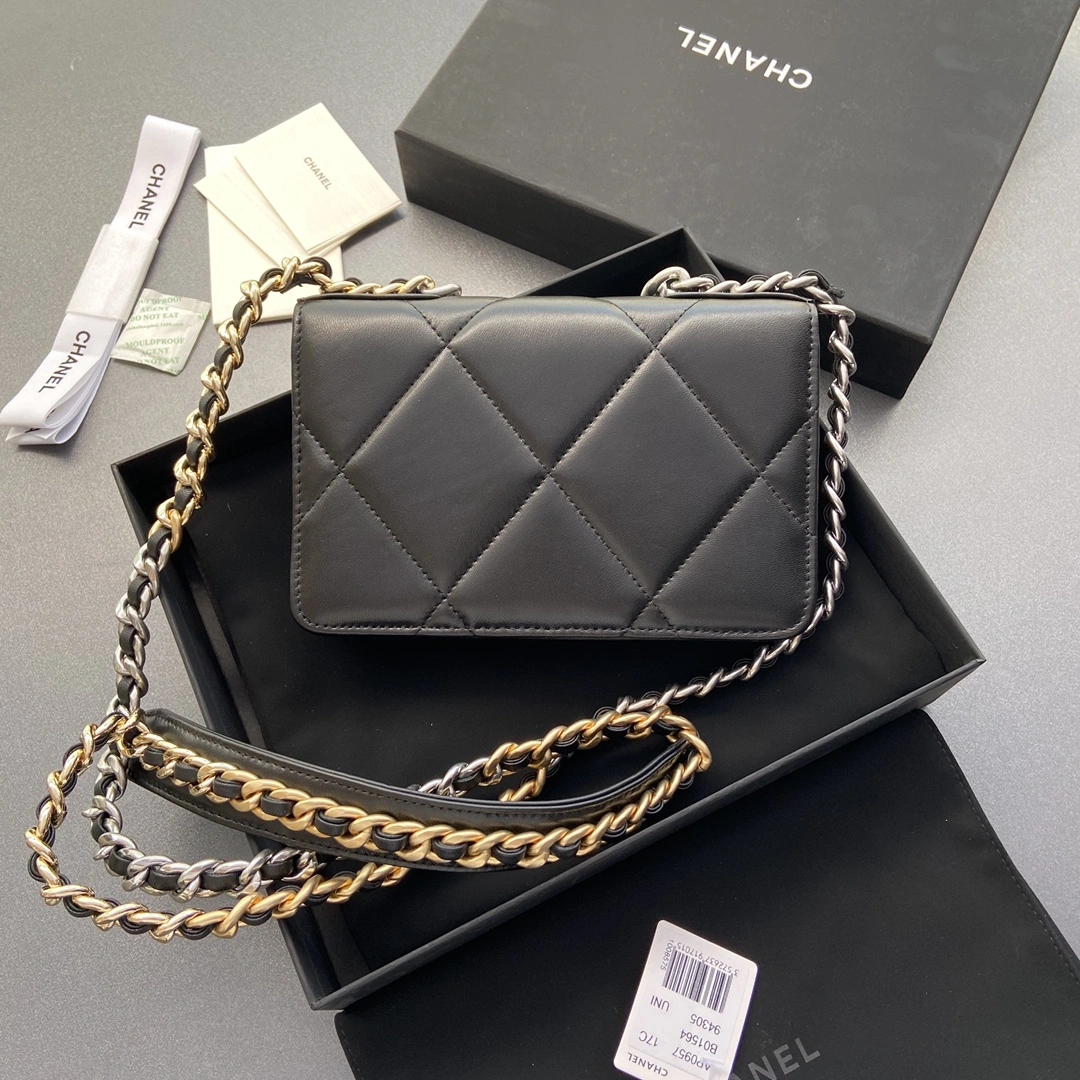Chanel 19 Bags Durable 56663