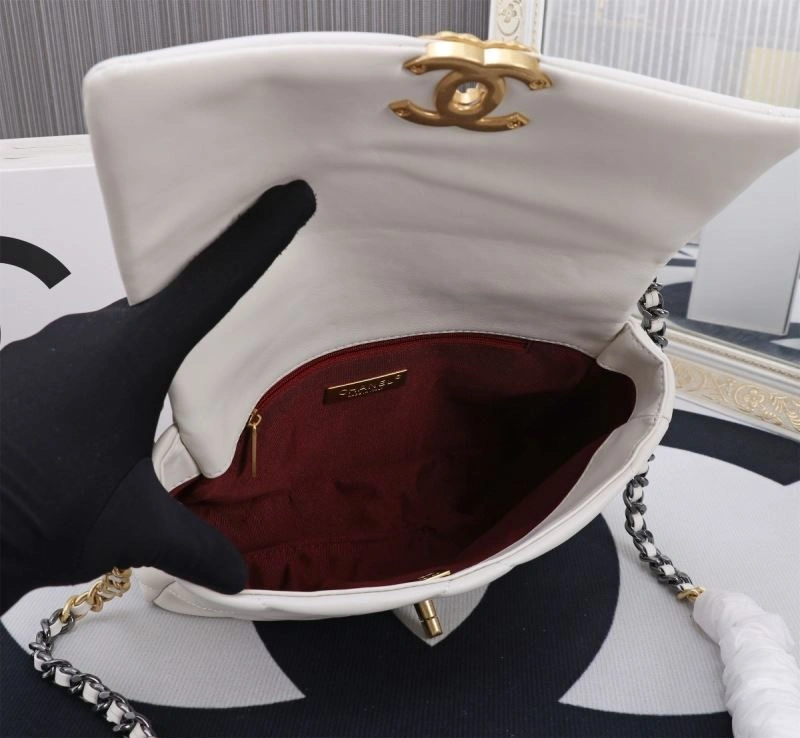 Minimalist Chanel 19 Bags 86462