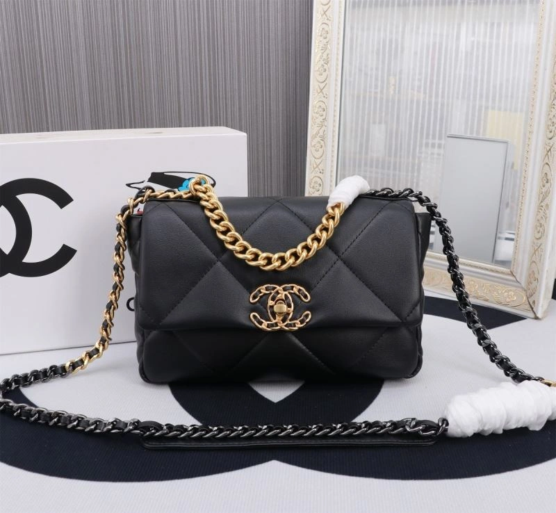 Chanel 19 Bags Refined 86455