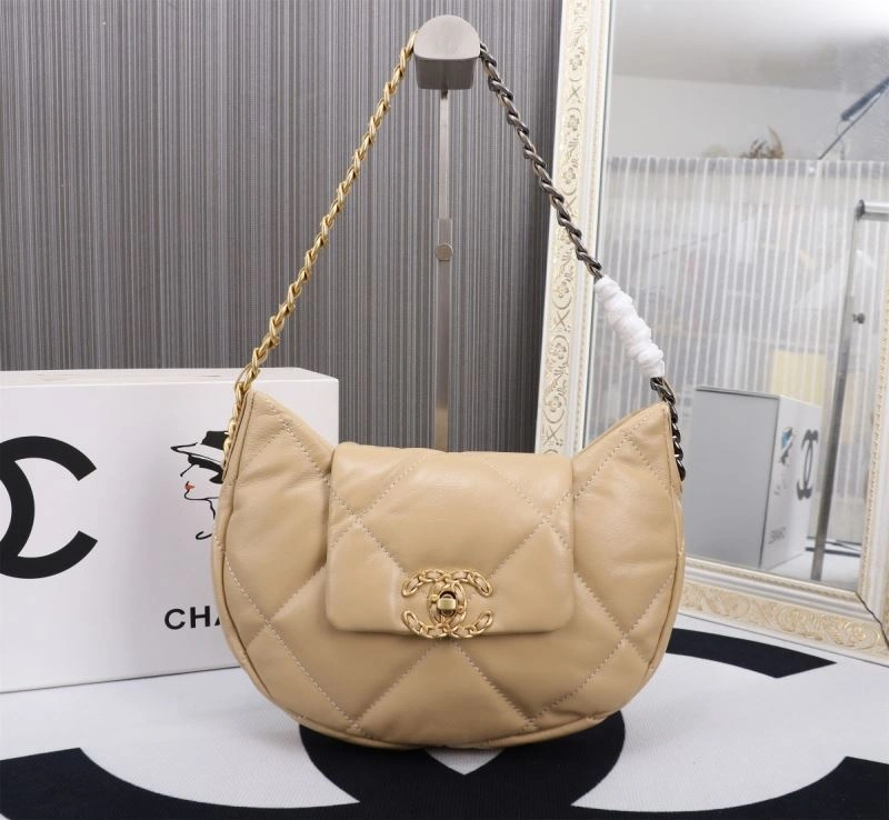 Chanel 19 Bags FashionForward 86454