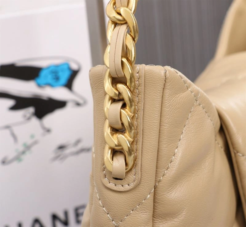 Chanel 19 Bags FashionForward 86454