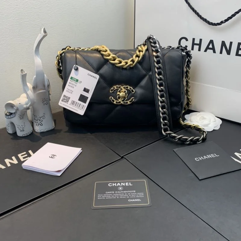 Chanel 19 Bags SoftTouch 55601