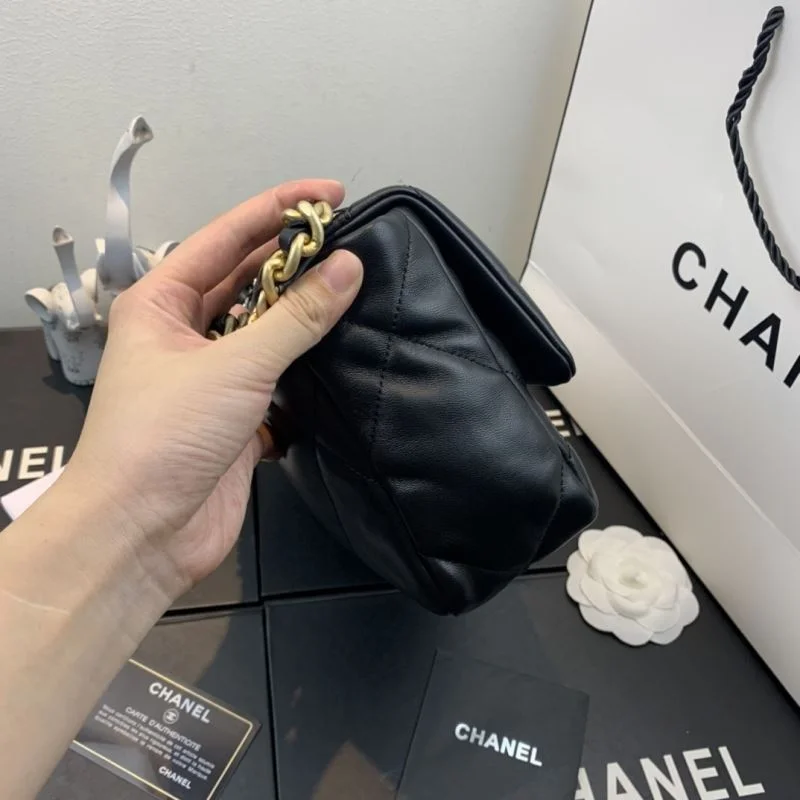 Chanel 19 Bags SoftTouch 55601