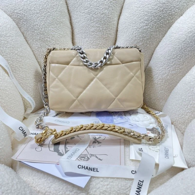Unisex Chanel 19 Bags 55587
