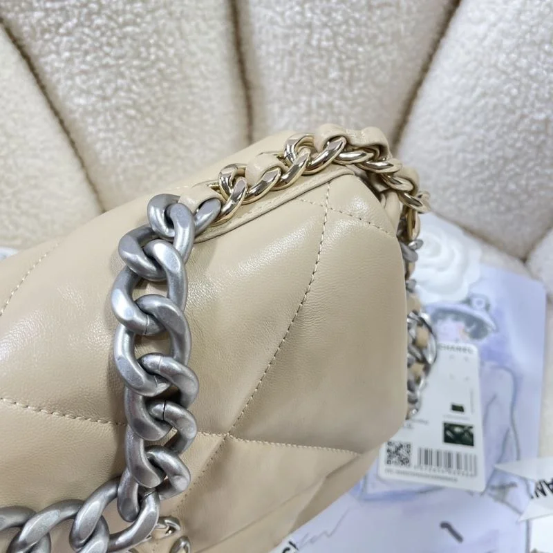 Unisex Chanel 19 Bags 55587