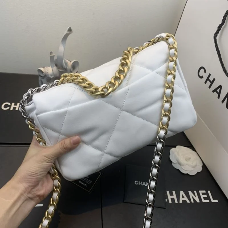 Chanel 19 Bags TechFriendly 55590