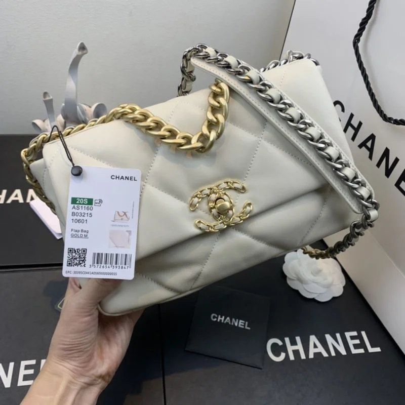 Chanel 19 Bags ZipUp 55591