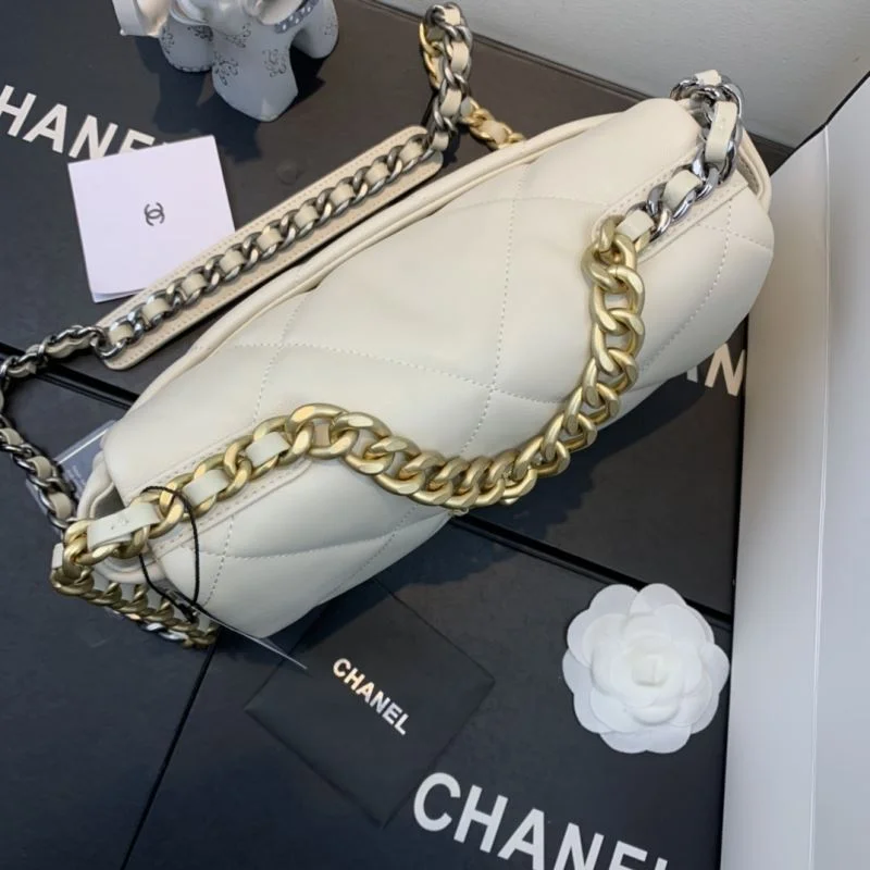Chanel 19 Bags ZipUp 55591