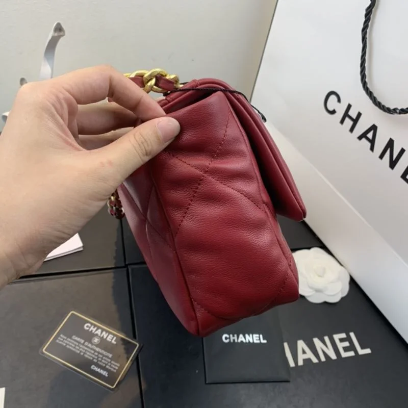 Chanel 19 Bags Vibrant 55588