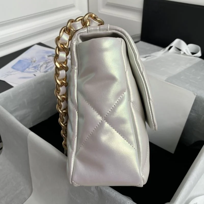 Chanel 19 Bags Comfortable 55608