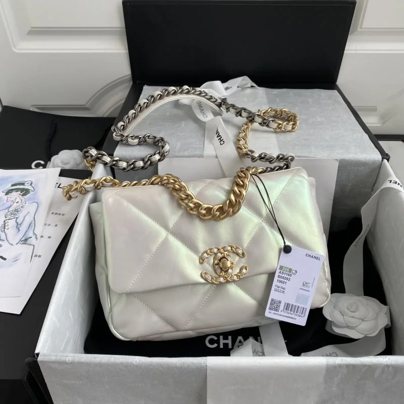 Chanel 19 Bags SoftTouch 55672