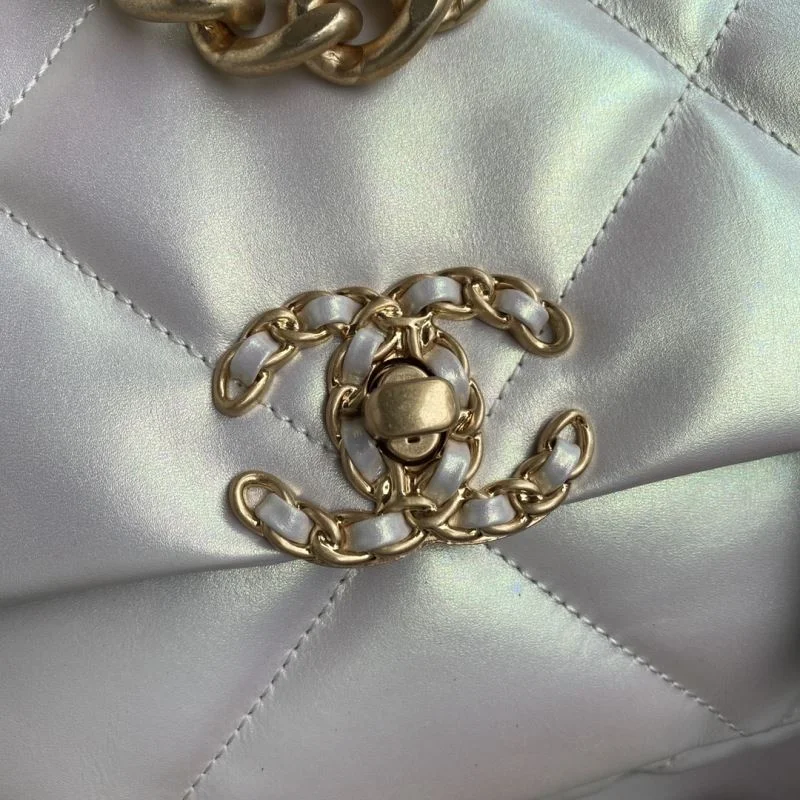 Chanel 19 Bags SoftTouch 55672