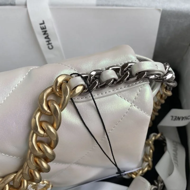 Chanel 19 Bags SoftTouch 55672