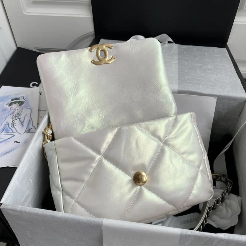 Chanel 19 Bags SoftTouch 55672