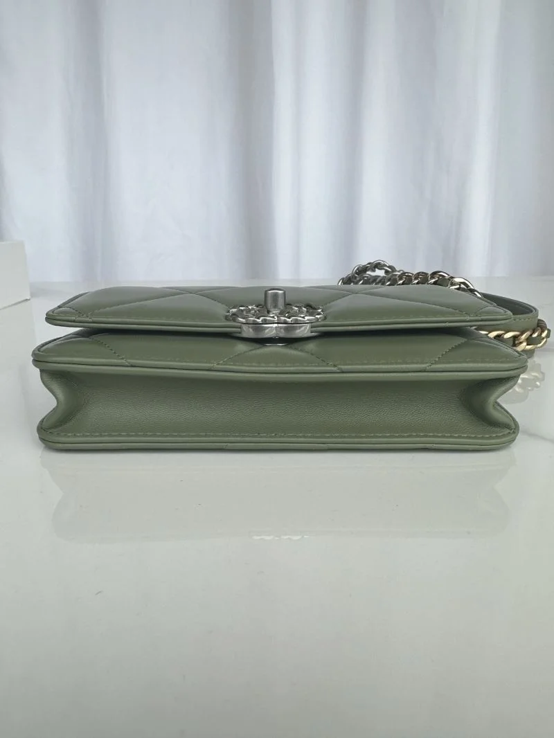 Chanel 19 Bags UrbanStyle 55566