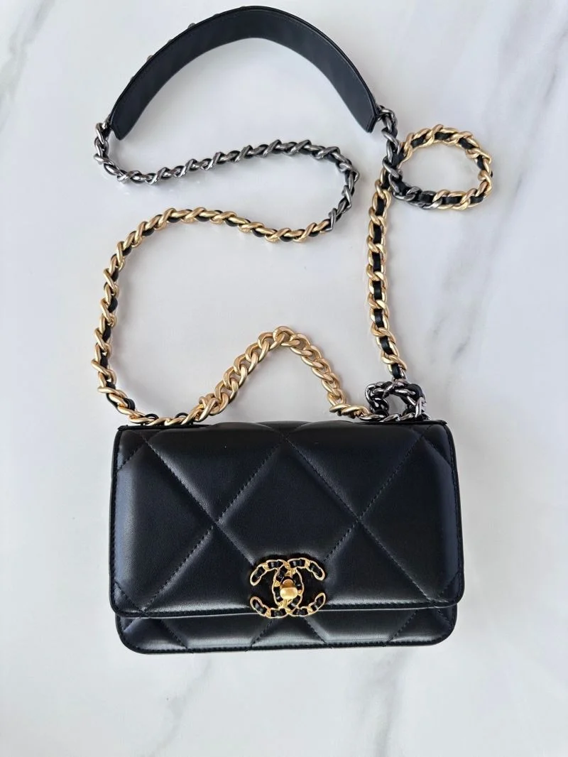Chanel 19 Bags OdorResistant 55560