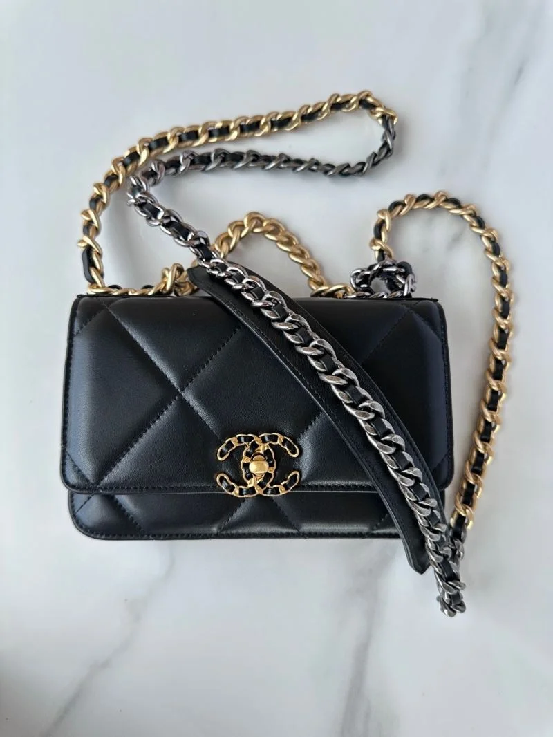 Chanel 19 Bags OdorResistant 55560