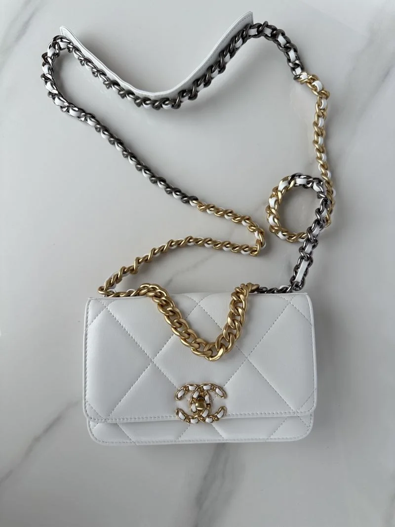 Chanel 19 Bags Unique 55565