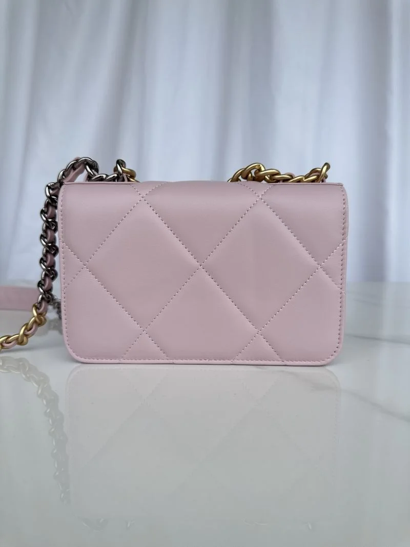 FashionForward Chanel 19 Bags 55563
