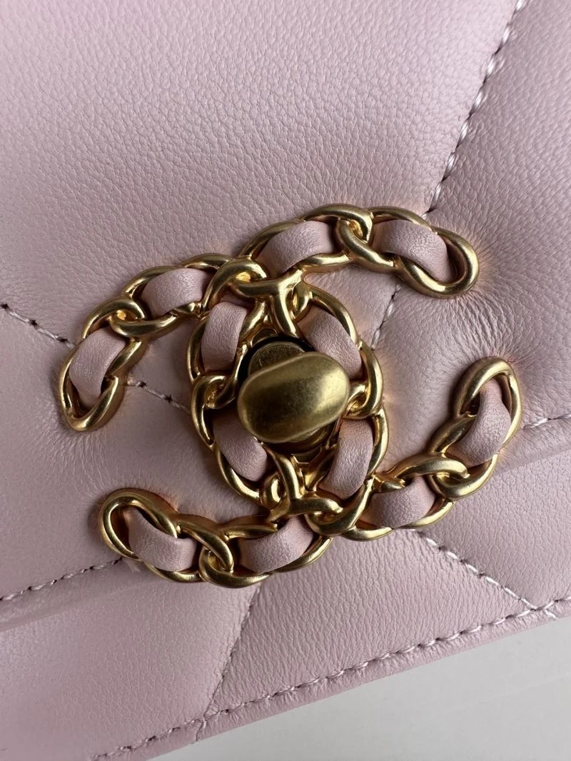 FashionForward Chanel 19 Bags 55563