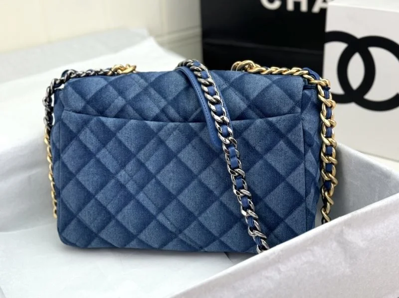 Chanel 19 Bags Trendsetting 55582