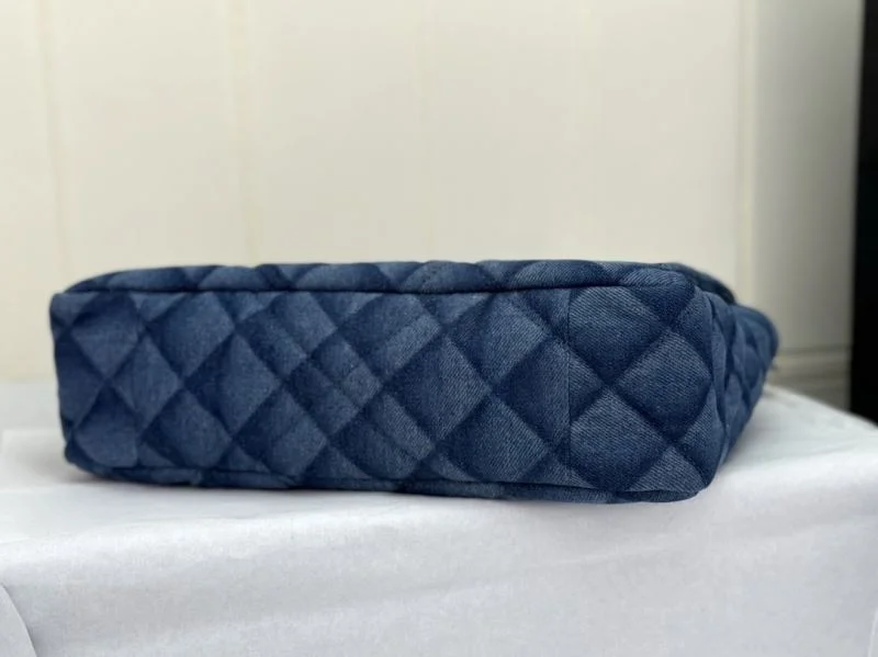 Chanel 19 Bags Trendsetting 55582